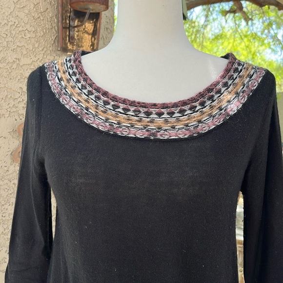 Sleeping on snow for Anthropologie sweater - Picture 3 of 9